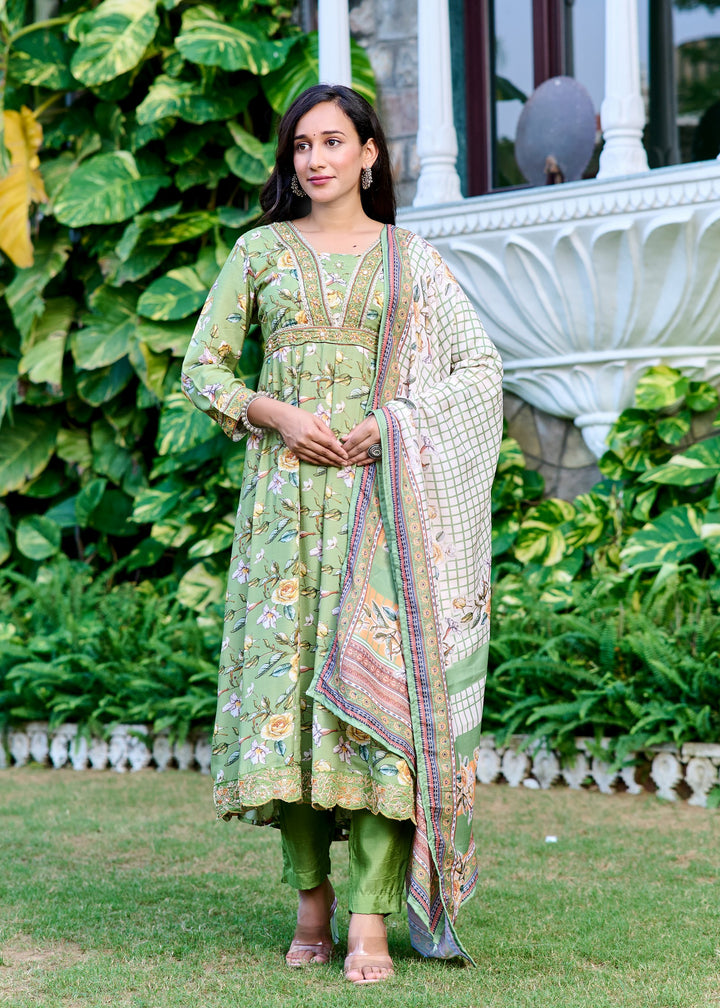Muslin Anarkali Suit with V-Neck & 3/4 Sleeves – Red & Pista Green