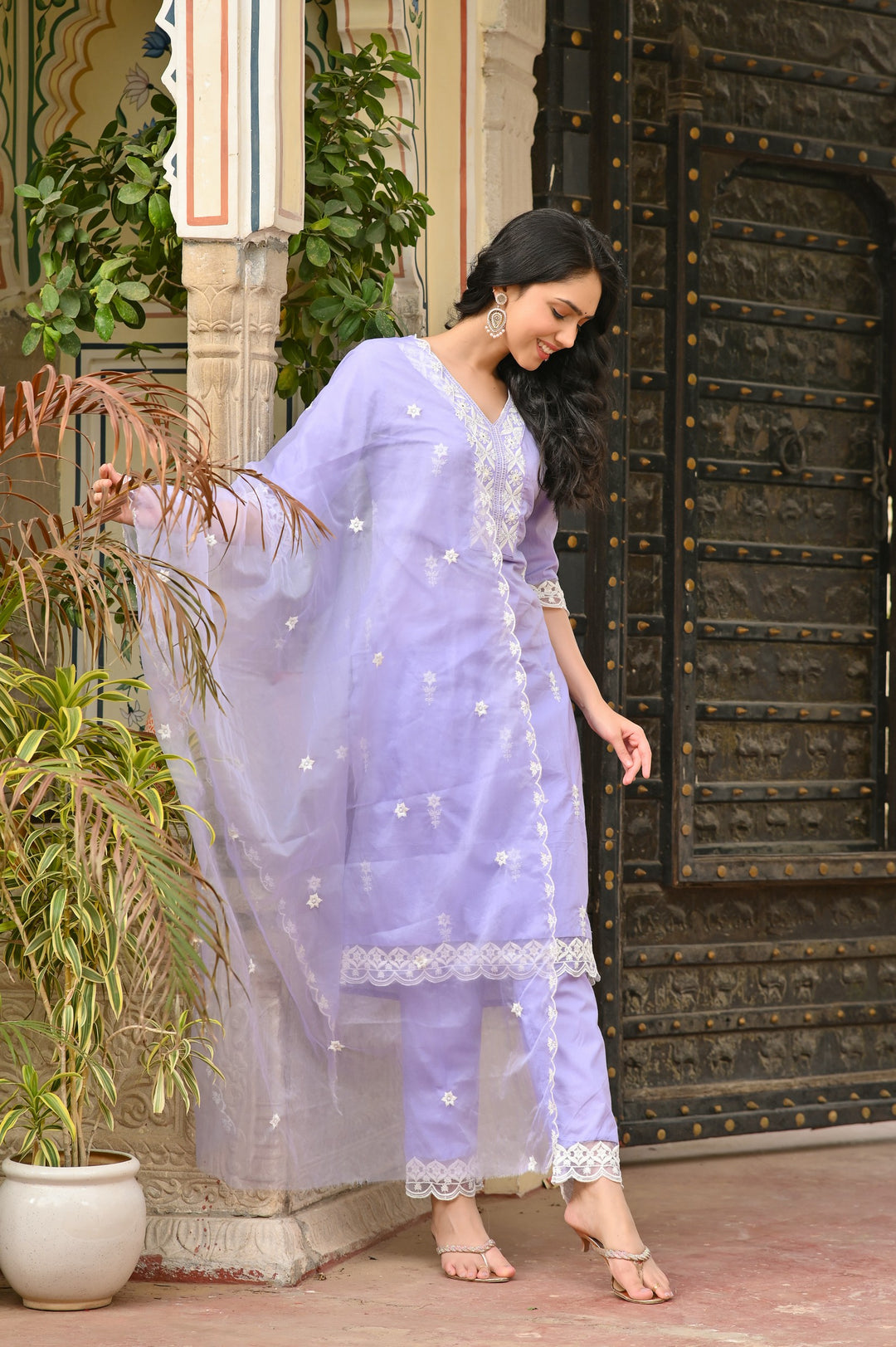 Elegant  Embroidered Cotton Kurta Set - Straight Fit with V-Neck and 3/4 Sleeves