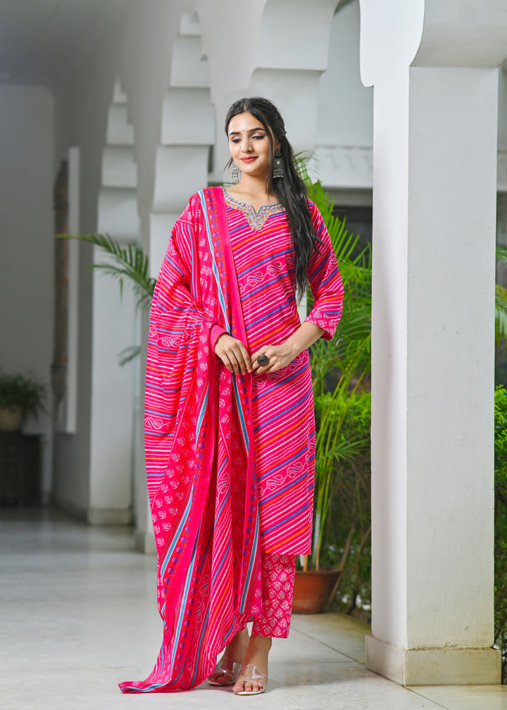 Charming Green & Pink Cotton Kurta Set - Sweetheart Neck, Straight Fit, 3/4 Sleeves