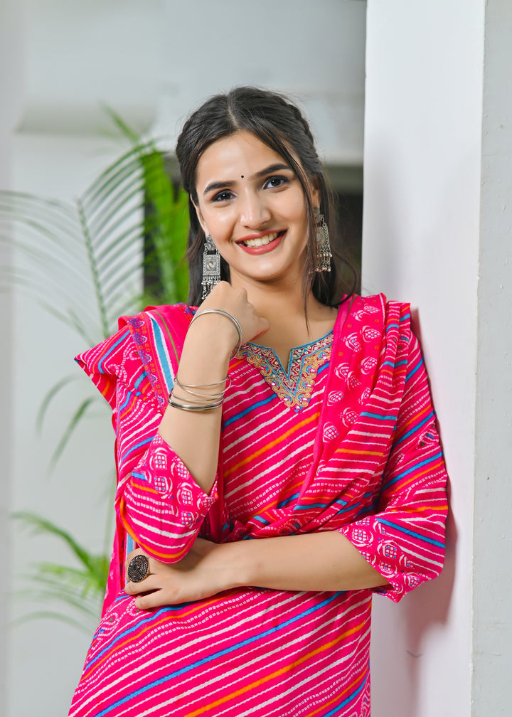 Charming Green & Pink Cotton Kurta Set - Sweetheart Neck, Straight Fit, 3/4 Sleeves