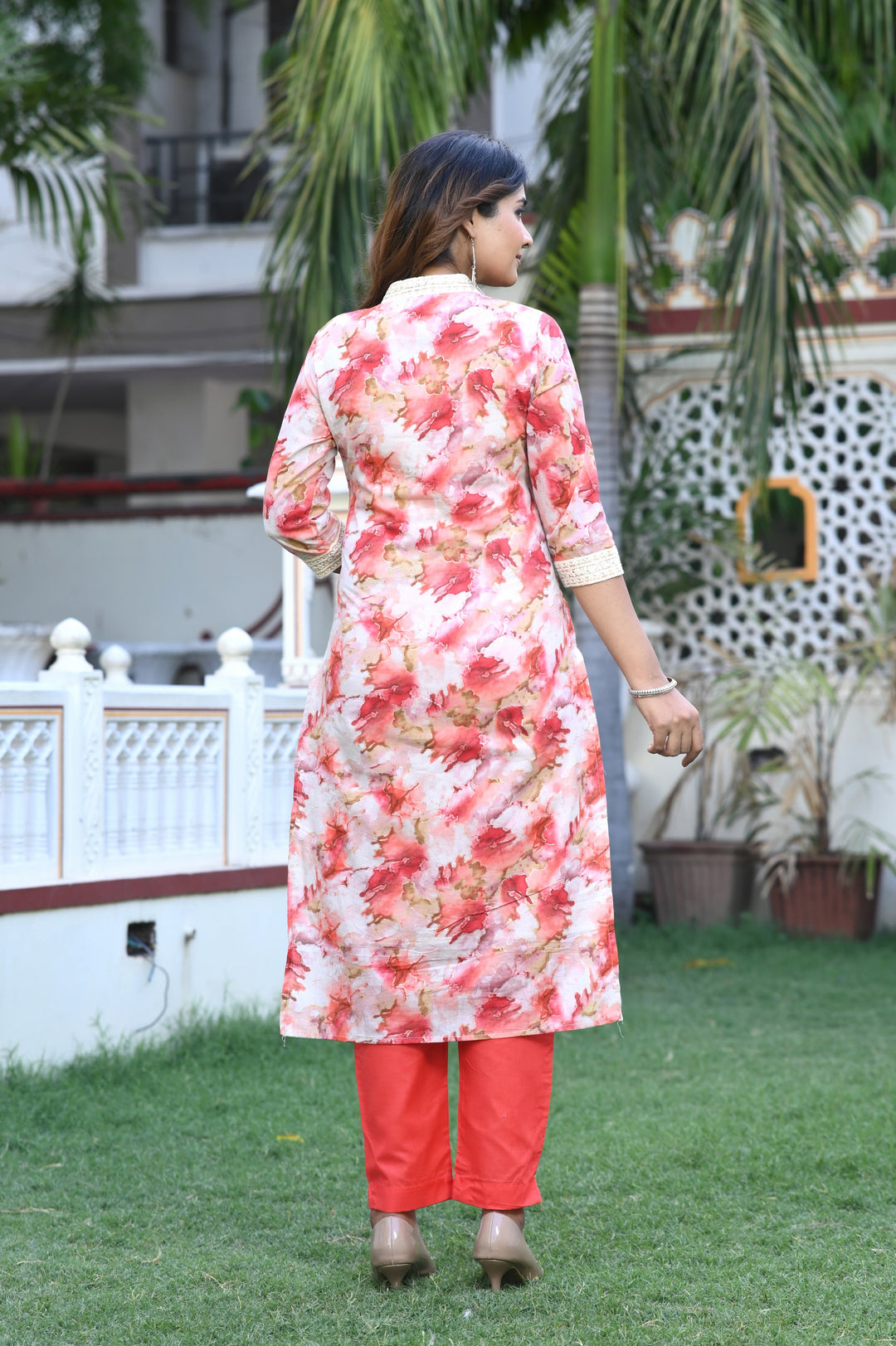 Vibrant Cotton Voile Straight Kurta Sets with V-Neck and 3/4th Sleeves – Perfect for Everyday Elegance and Festive Glam