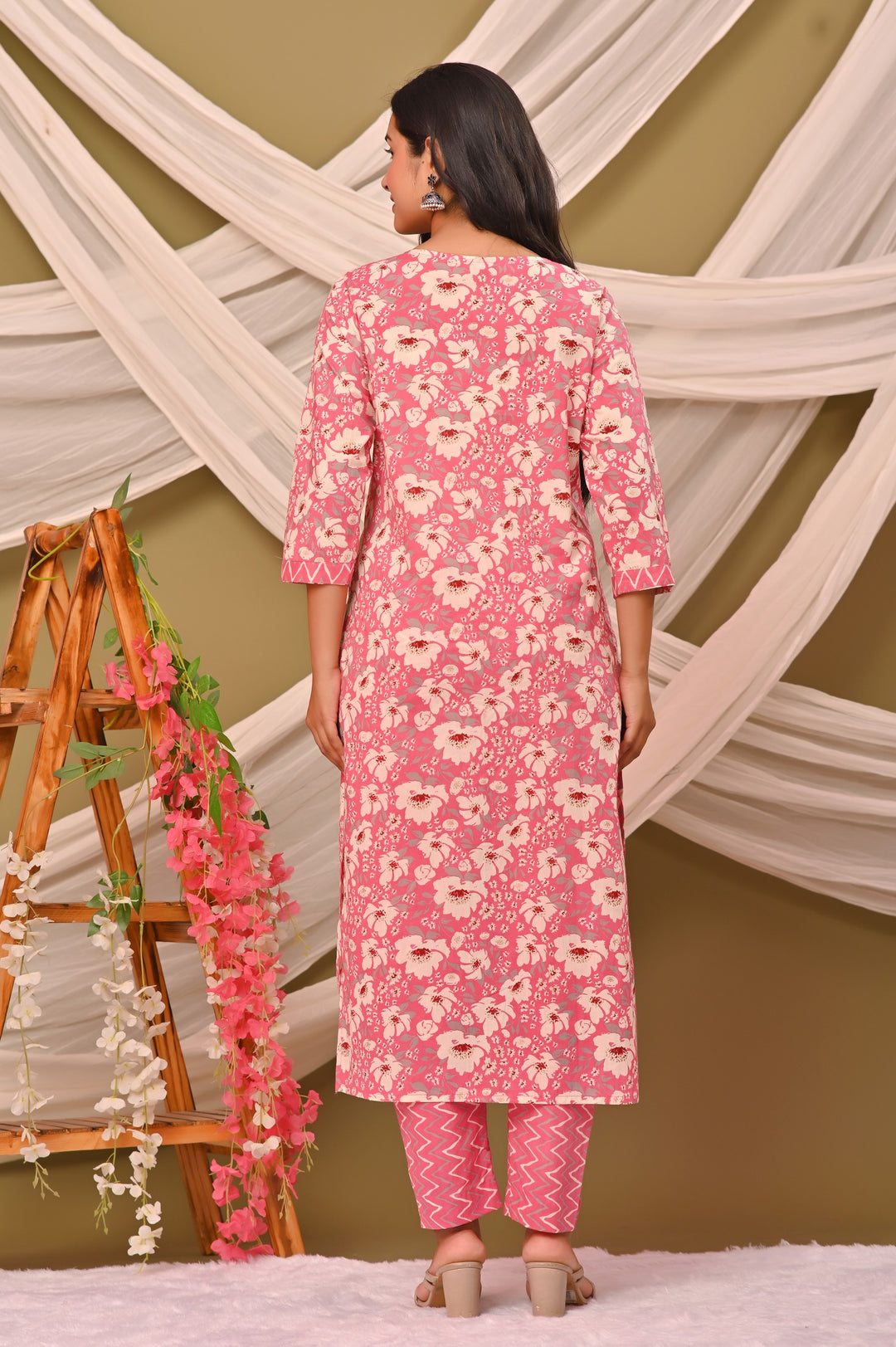 Straight Fit Cotton Kurta Set with Sweetheart Neck & 3/4 Sleeves – Blue, Purple & Pink
