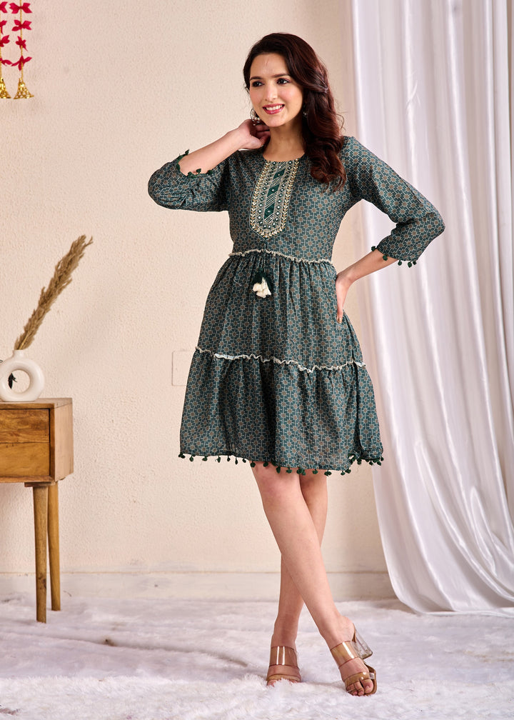 Ethnic Wear Green Cotton Tunic Set with Embroidered Sequins & Mirror Work