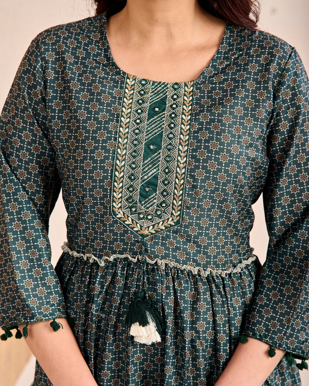 Ethnic Wear Green Cotton Tunic Set with Embroidered Sequins & Mirror Work