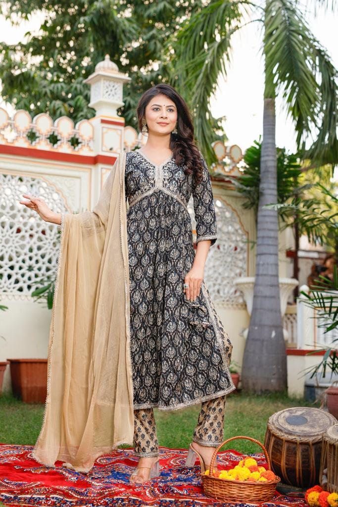 Muslin Cotton Aliya Cut Kurta Set - V-Neck, 3/4th Sleeves (M to XXL)