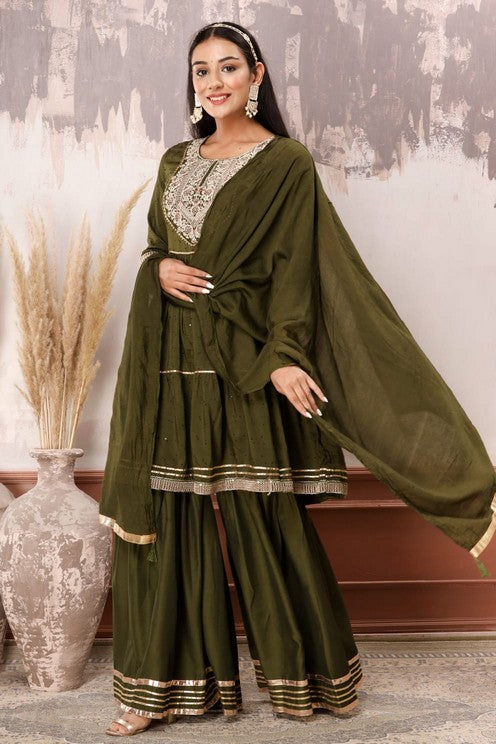 Royal Elegance 3-Piece Muslin Sharara Suit Set – Zardosi, Gotta Patti, and Zari Embellishments