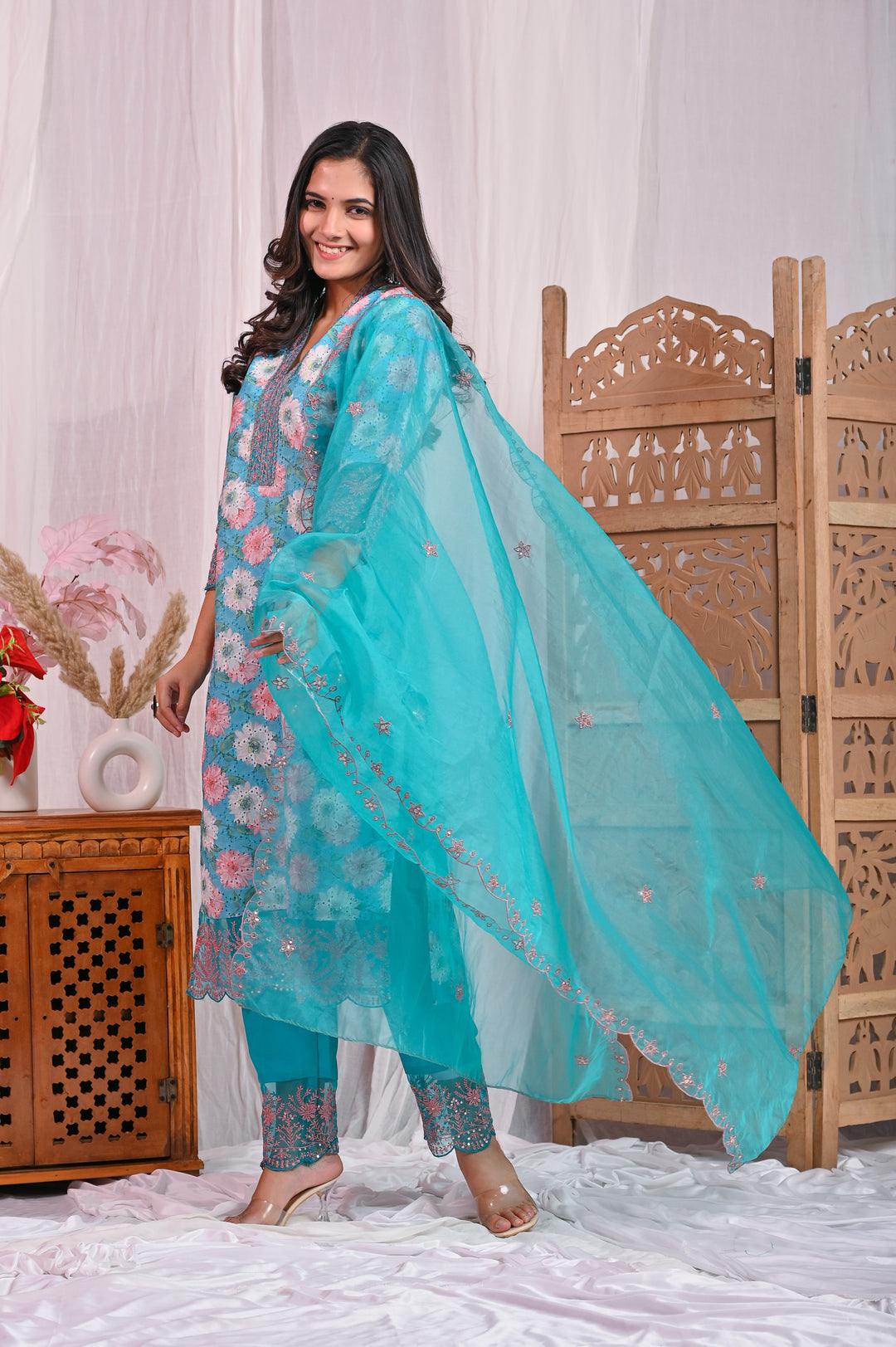 Green Cotton Sifli Kurta Set - Straight Fit with V-Neck and 3/4 Sleeves (Sizes M, L, XL, XXL)
