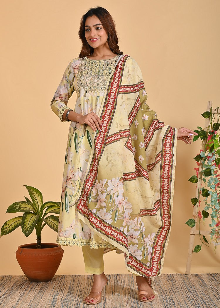 Graceful Muslin Anarkali 3-Piece Set with Zari Detailing – Peach & Yellow Elegance in Sizes M to XXL