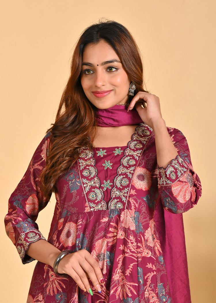 Exquisite Chanderi Anarkali Suit Set – 3-Piece Ethnic Ensemble with Zari, Sequins, and Pearl Detailing