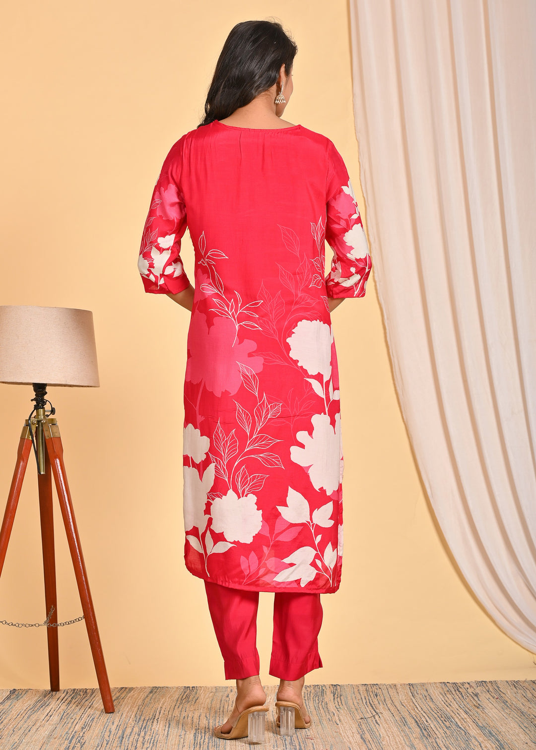 Premium Muslin 3-Piece Ethnic Wear Set with Embroidered Mirror and Pearl Detailing