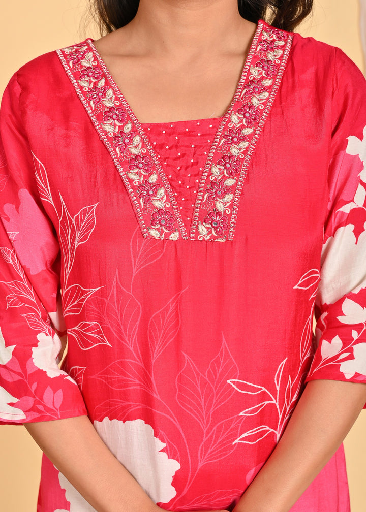Premium Muslin 3-Piece Ethnic Wear Set with Embroidered Mirror and Pearl Detailing