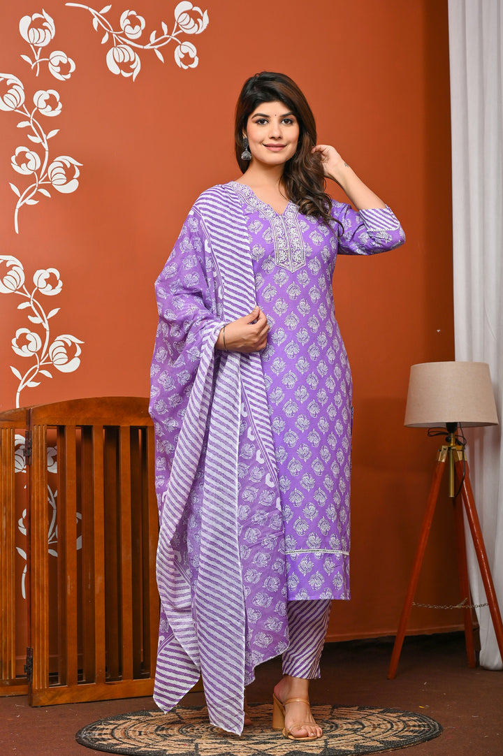 Elegant Green & Purple Cotton Kurta Set - Straight Fit with V-Neck and 3/4 Sleeves