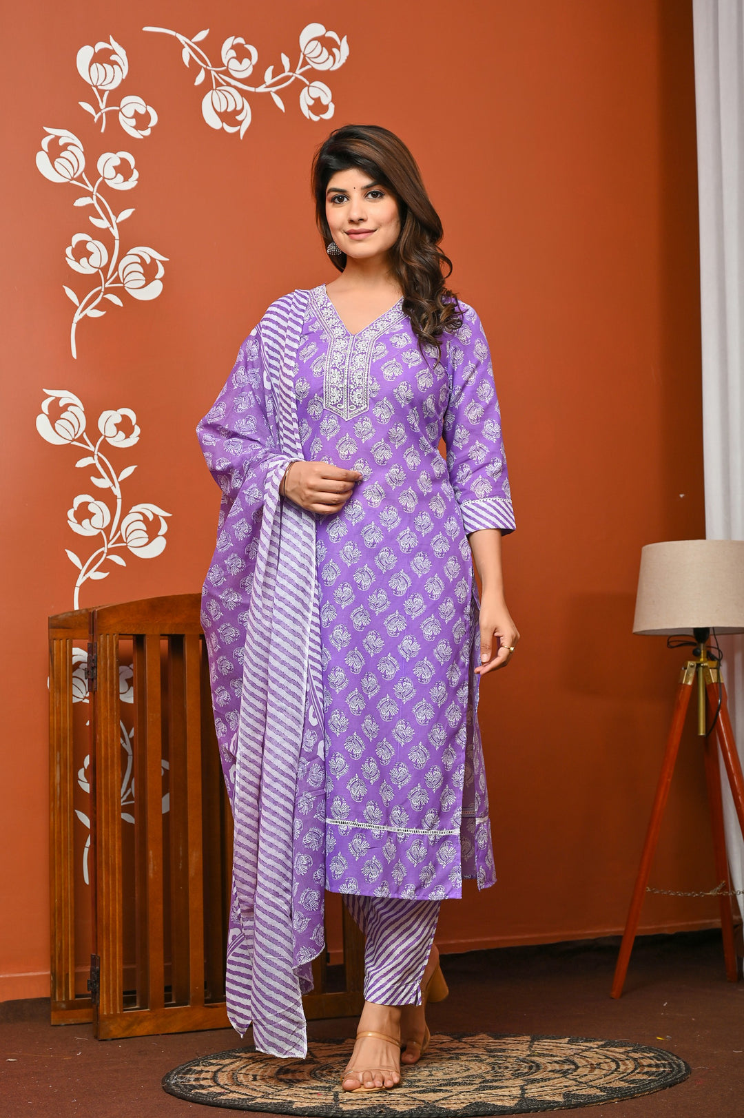 Elegant Green & Purple Cotton Kurta Set - Straight Fit with V-Neck and 3/4 Sleeves