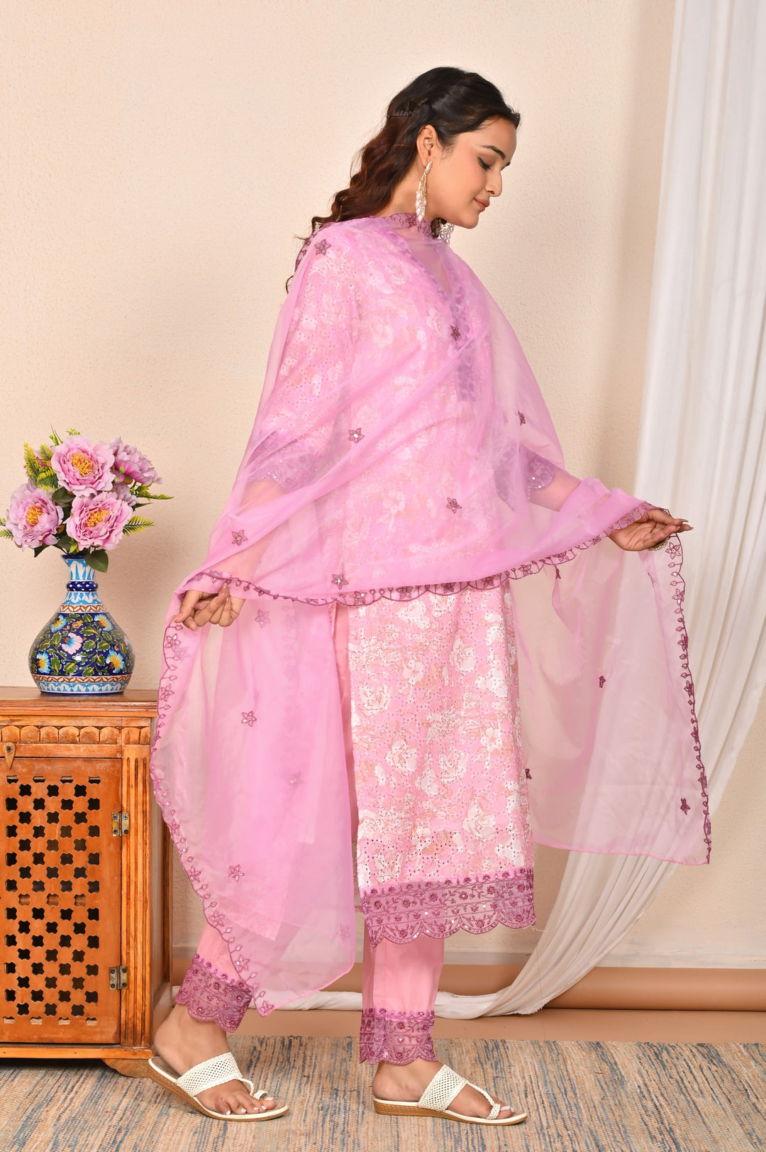 Soft Pink Cotton Sifli Kurta Set - V-Neck, Straight Fit with 3/4th Sleeves (M to XXL)