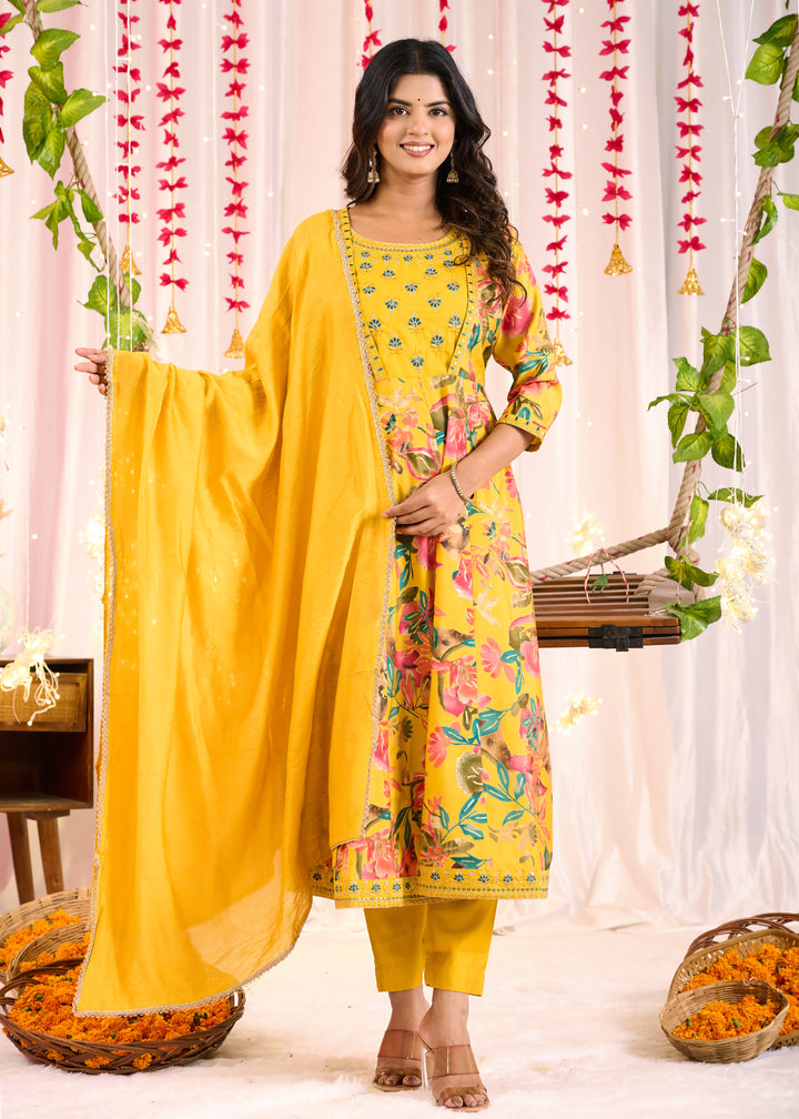 Exquisite Chanderi Anarkali Suit - Anarkali Pattern, 3/4th Sleeves, Round Neck