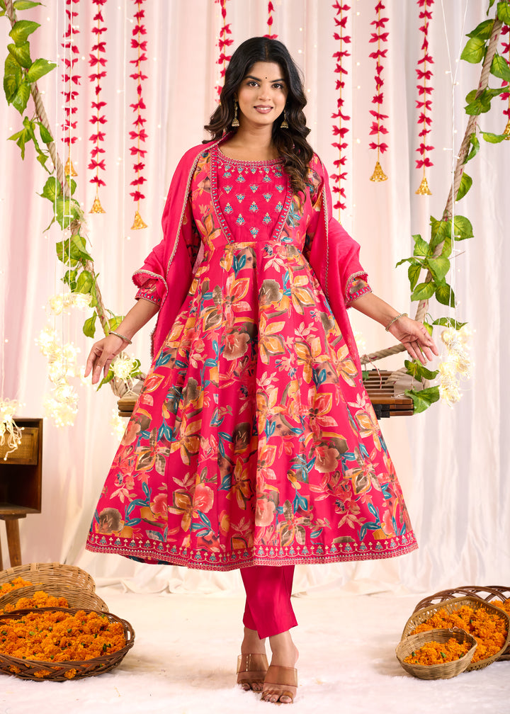 Exquisite Chanderi Anarkali Suit - Anarkali Pattern, 3/4th Sleeves, Round Neck