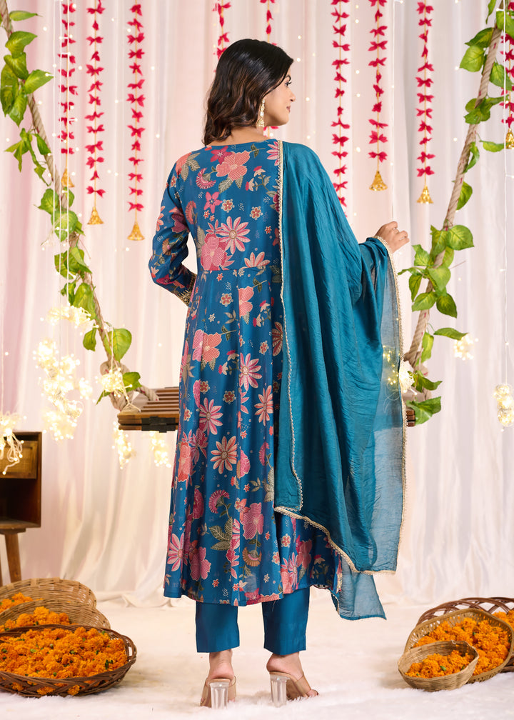 Luxurious Chanderi Anarkali Suit - Flattering V-Neck, 3/4th Sleeves