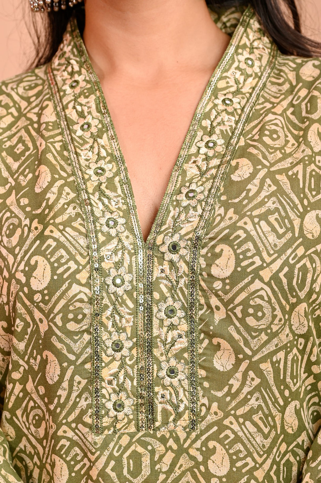 Straight Fit Cotton Kurta Set with V-Neck & 3/4 Sleeves - Green & Orange