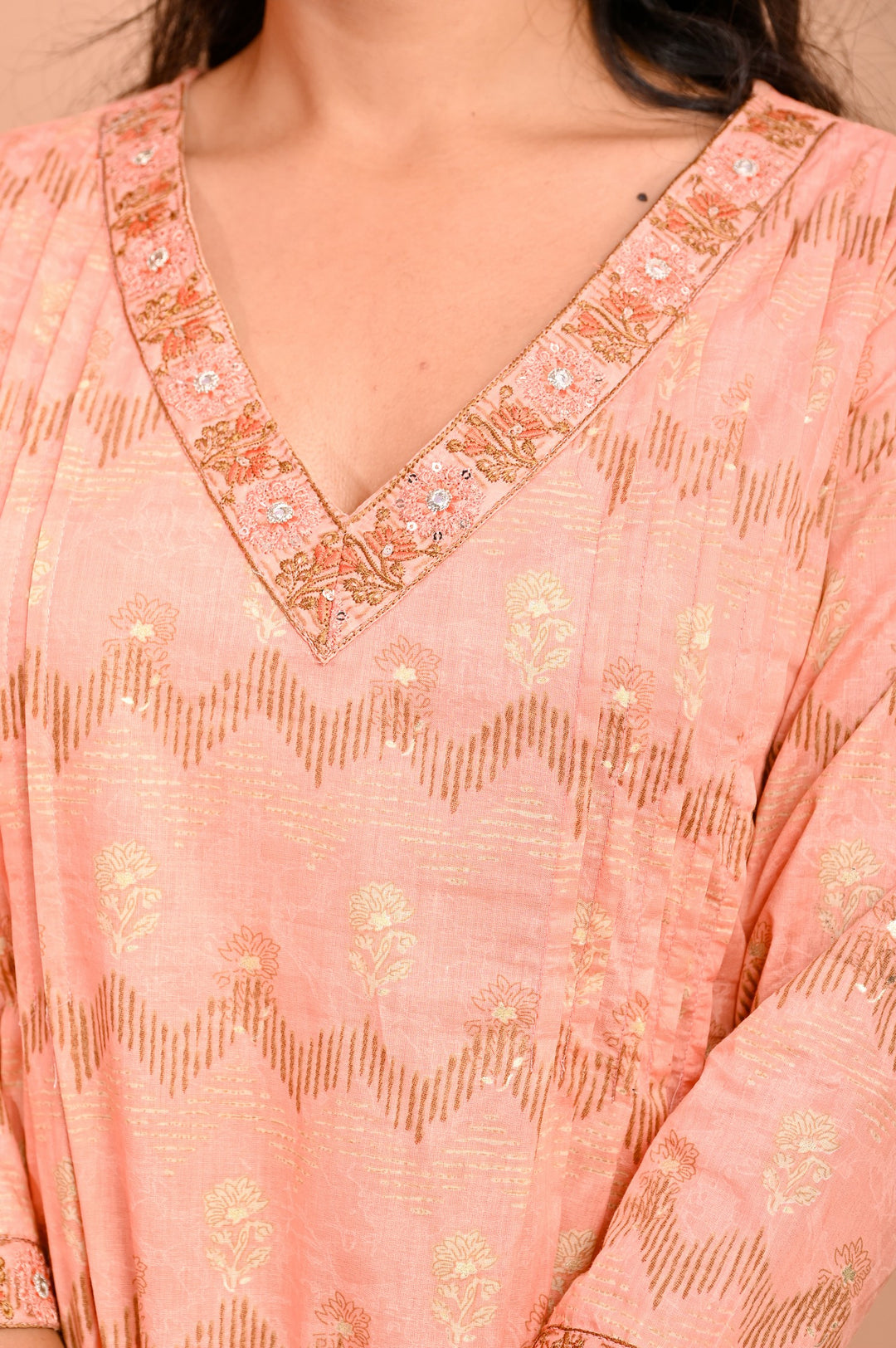 Straight Fit Cotton Kurta Set with V-Neck & 3/4 Sleeves - Peach & Green