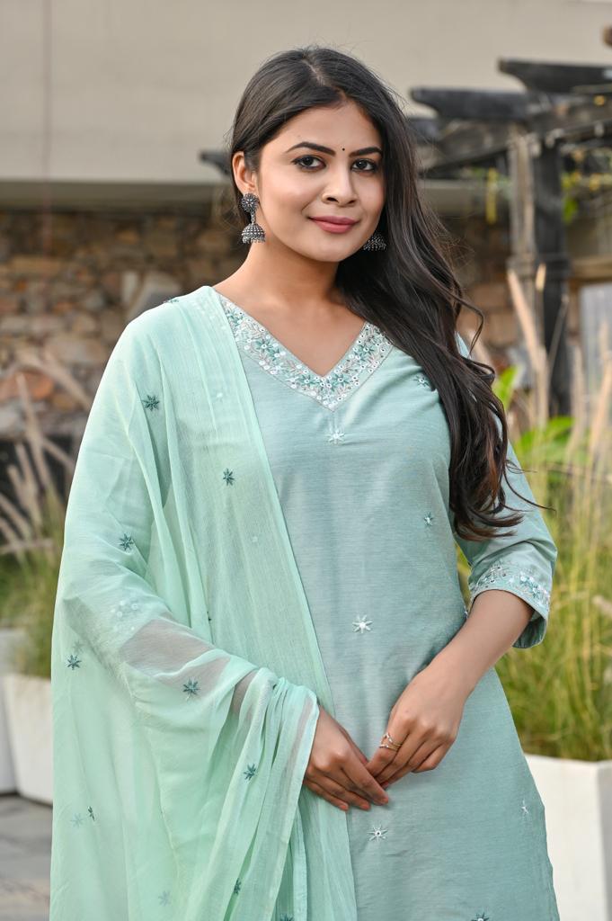 Stylish Cotton Roman Silk Kurta Set - Straight Pattern, 3/4th Sleeve, V-Neck Design